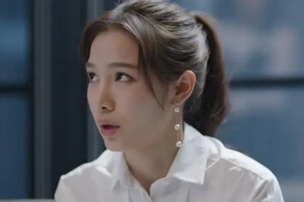 凌潇潇和舒婉婷什么关系？