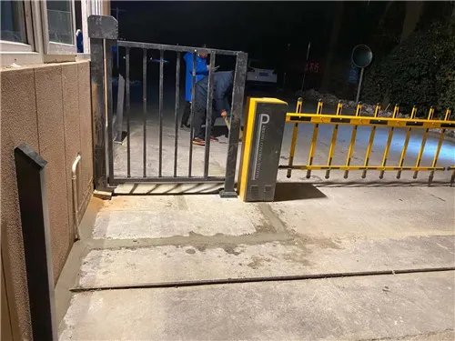 门禁gnd和com可以接在一起吗