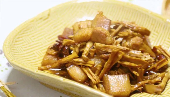 笋干烧肉的做法 笋干红烧肉怎么做