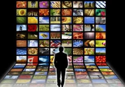 网络视听节目坚持先审后播的原则？