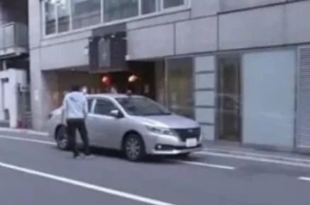 中国男子东京街头被绑架，他现在怎么样了？