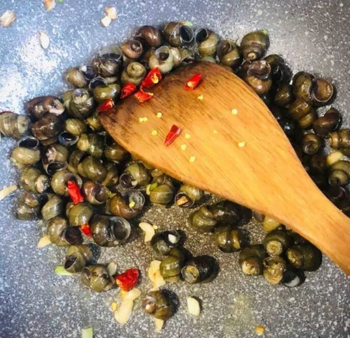 大螺丝怎么炒好吃