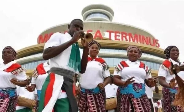 中国对外援助从帮助什么开始起步