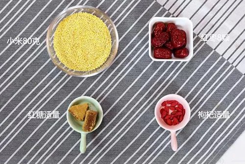 小米红枣粥的做法 小米粥红枣的功效怎么样