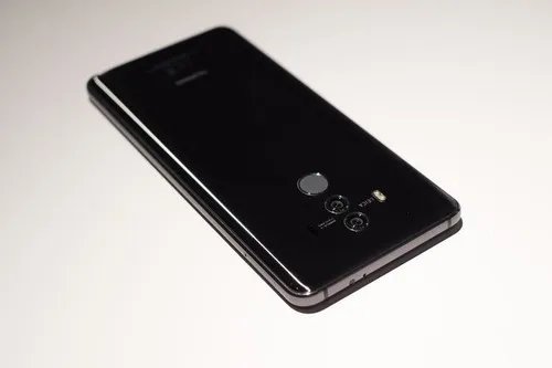 一组图看出华为Mate10对比Mate10 Pro所有差别