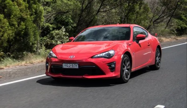 丰田86是属于什么级别的车？目前报价多少？