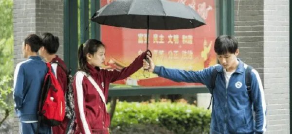 张雨剑承认恋情，单身人设崩塌，吴倩为何能够接受充满谎言这样的他？