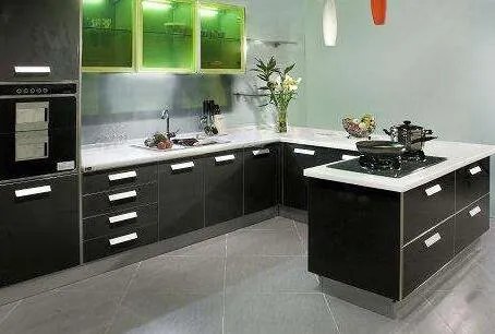 年代厨卫加盟店的分析 介绍年代厨卫产品安装