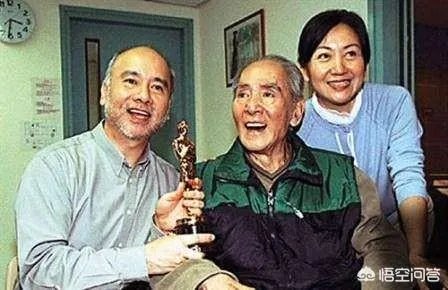 鲍方在香港影坛是什么地位?