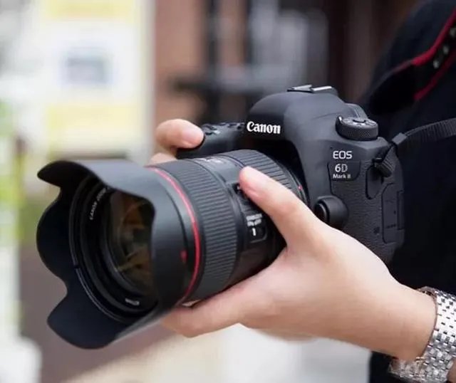 性价比最高的相机是哪款？