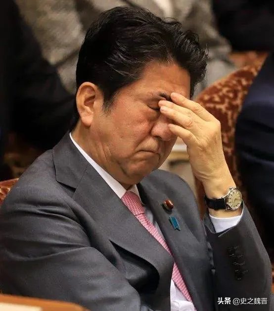 安倍提出辞职后，为何还要坚持任职到下任首相选出为止？