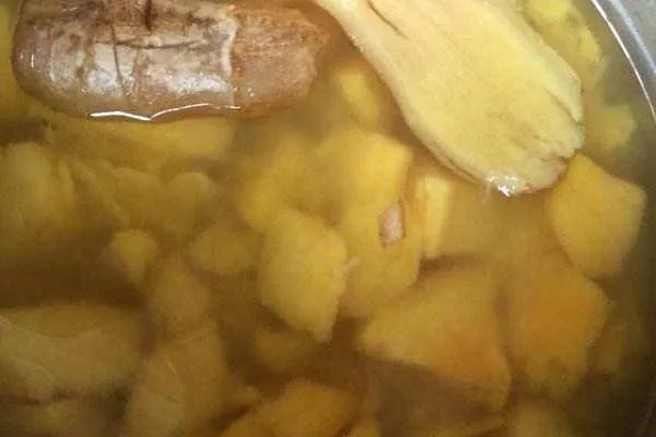 怎么用生姜水洗头，多久用一次？