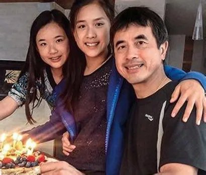 陈冲老公照片曝光 揭其与老公的浪漫情史