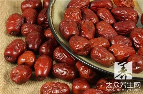 黄芪红枣茶的做法