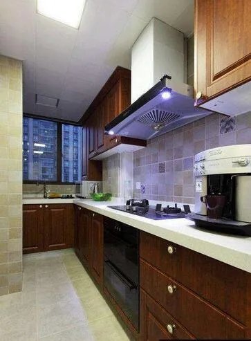 长方形厨房如何设计？长方形厨房装修效果图