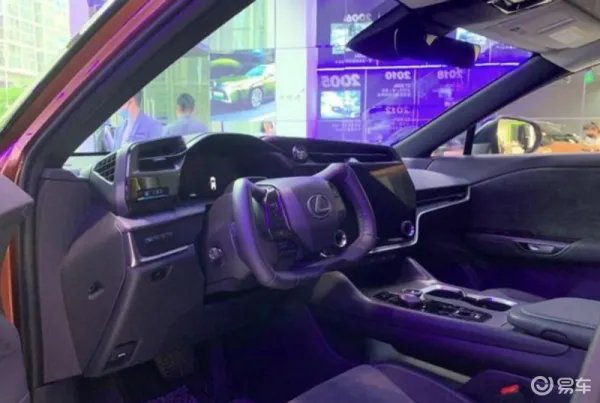2022粤港澳大湾区车展：雷克萨斯首款高端纯电SUV亮相