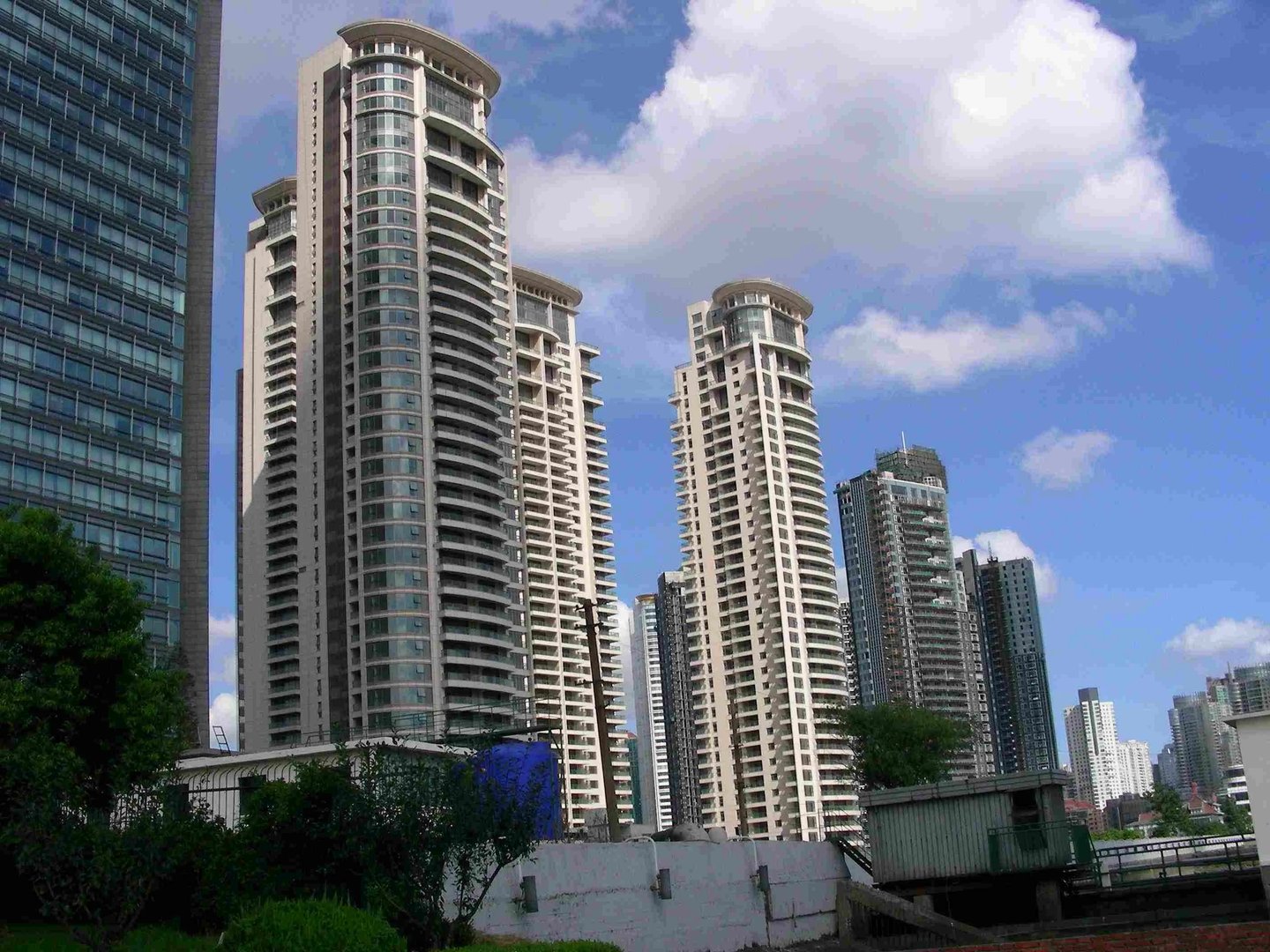 外地人在上海全款买房的条件是什么