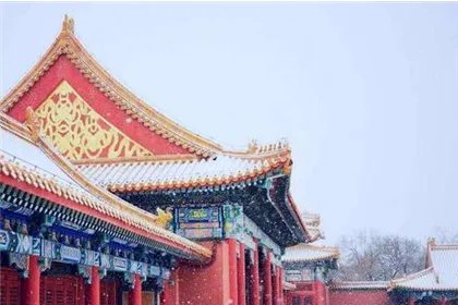 故宫御花园主要有哪些景点？这些景点有什么寓意？