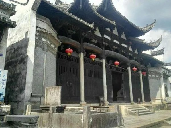 安徽绩溪龙川景区值得去吗？什么季节去比较适合？