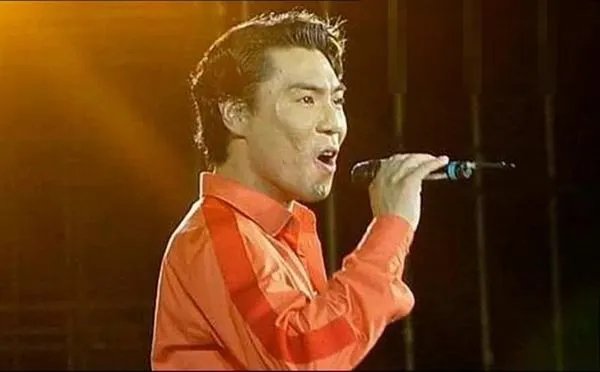 抖音五花马青锋剑是什么歌 江山无限歌词及原唱