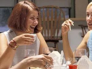 色女人的表现有哪些