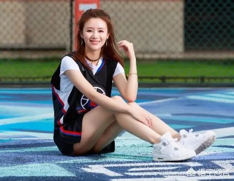 腾讯体育曾经的颜值担当、火箭队忠实粉丝小姨妈徐小溢去哪了？