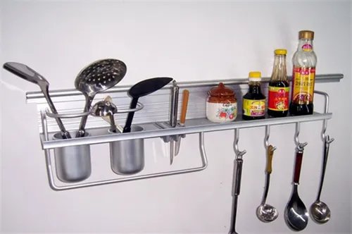 厨房挂件怎么选购  哪些厨房挂件品牌较好