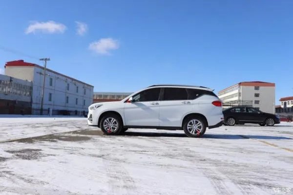 没有一个冬天不可逾越，没有一个春天不会来临，感谢哈弗M6相伴