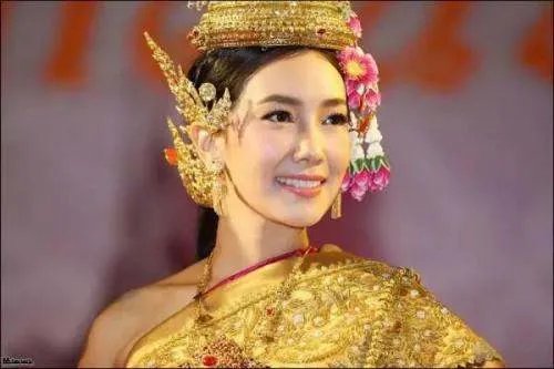 身为泰国王室学历最高的成员，朱拉蓬公主有多聪颖？