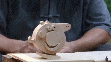 61岁中国大爷火爆外媒！靠“玩”木头炸翻热搜，惹上亿老外看傻眼：简直是宝藏爷爷！