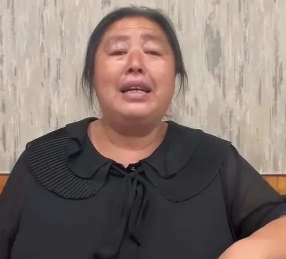 唐山打人案烧烤店老板：努力拉架也让人报警，他所言属实吗？