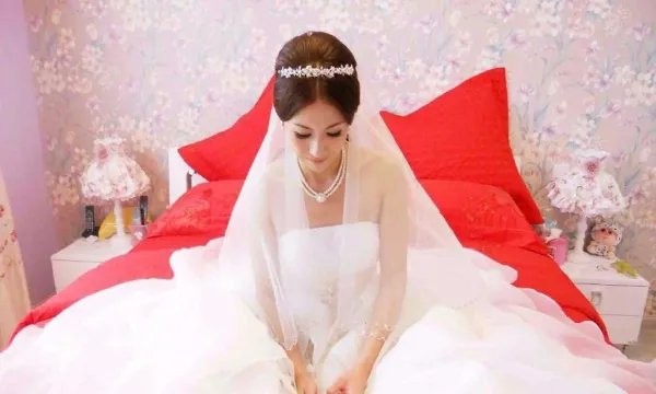 新娘妆多少钱 新娘跟妆多少钱