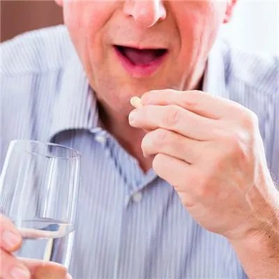 老人手震是什么原因