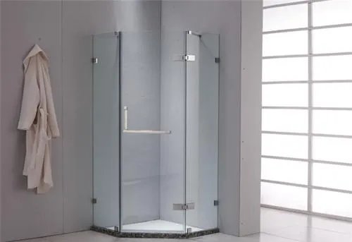 淋浴房一般多宽
