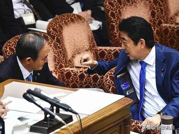 安倍提出辞职后，为何还要坚持任职到下任首相选出为止？