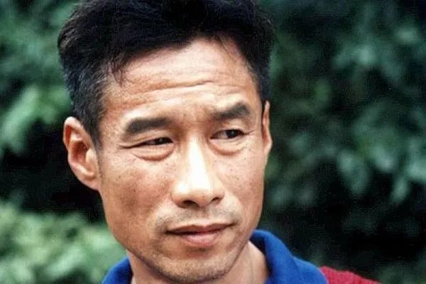 刘佩琦和妻子孟天骄是怎么认识的，两人感情状况如何？