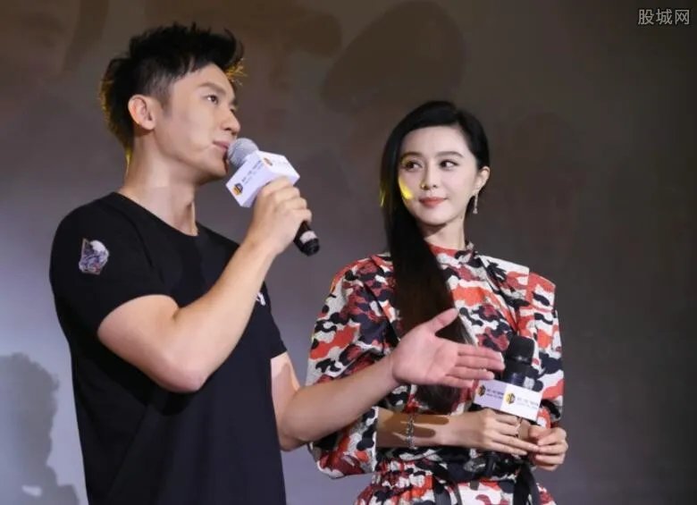 李晨插刀门事件 印小天惨遭诬陷事业一落千丈