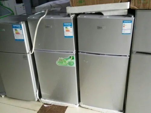 冰箱底部漏水是怎么回事