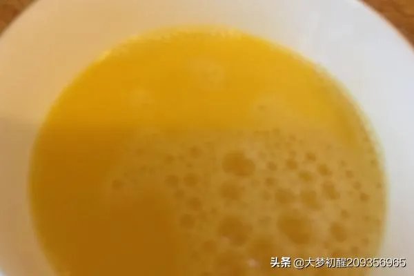 木耳炒鸡蛋怎么做？