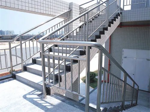 不锈钢护栏用什么擦可以光亮