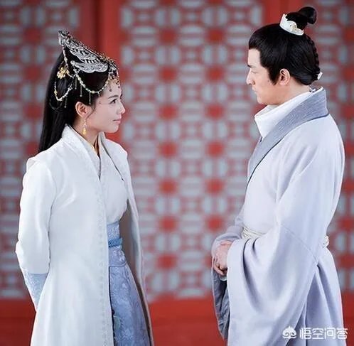 琅琊榜小说中霓凰郡主到底喜欢谁？是梅长苏还是聂铎？