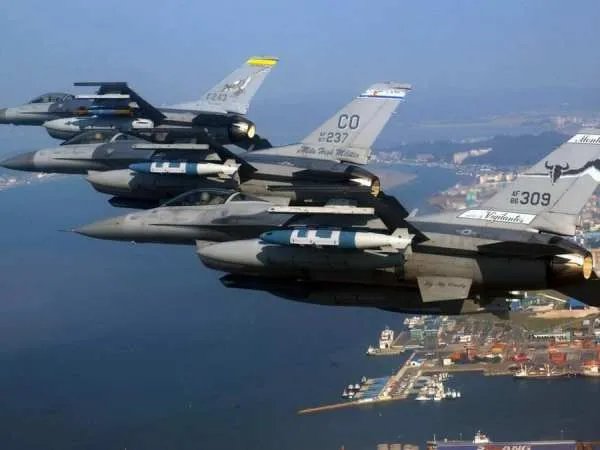 歼21和歼31战斗机的区别