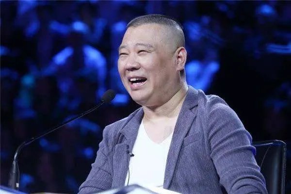 郭德纲为何总调侃于谦媳妇？