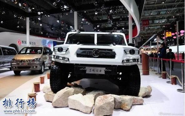 中国最贵的车排行版榜 最贵的车榜首是红旗L5售价500万