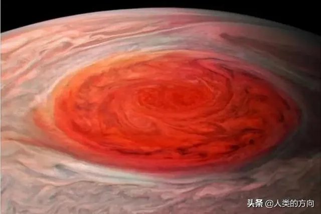 木星大红斑是什么？是一个超大台风吗？