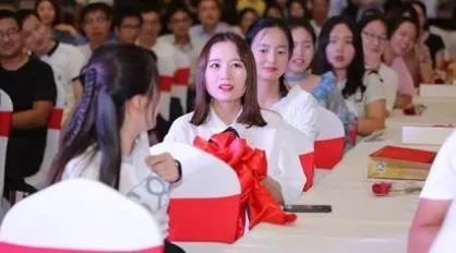 击鼓传花的音乐