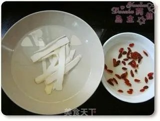 椰香飘进岭南来——原只椰子炖竹丝鸡