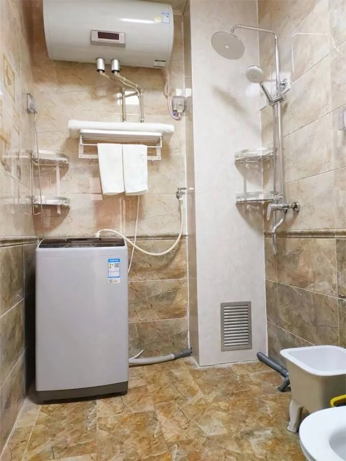 北京延庆百里画廊山泉云舍民宿，篱笆环绕的超大休闲场地与菜园！