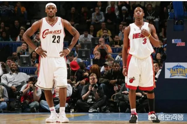 骑士惨败热火，詹姆斯肘击约翰逊下巴，这是输给实力，还是输给友情？