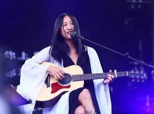 如何评价空想家乐队及其主唱陈粒？